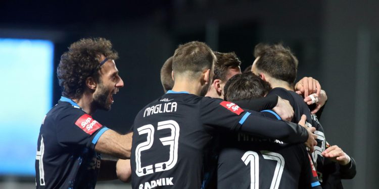 Sportske novosti – Je li ovo jasan znak da stiže u Hajduk? Napadač već preuzeo broj čovjeka kojem se nadaju na Poljudu