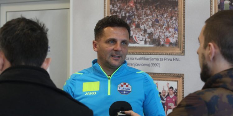 Sportske novosti – Kovačević uoči Hajduka: ‘Livaja? Može stvoriti nešto iz ničega, ali u Koprivnici smo ga zatvorili’