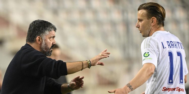 Sportske novosti – Livaja se najviše trudio, a Rakitić odigrao najgoru utakmicu u dresu Hajduka. Stoper poprilično nervozan