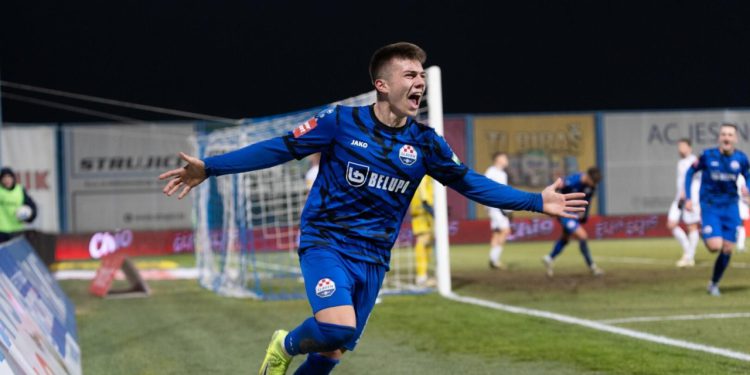 Sportske novosti – U Slaven Belupu odahnuli, ozljeda mladog talenta nije teže prirode, uskoro bi se trebao vratiti na teren