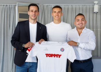 Sportske novosti – ‘Vlatka Peras inzistirala je na dovođenju Biuka u Dinamo. Reći ću vam nešto o čemu nikad nisam pričao…’