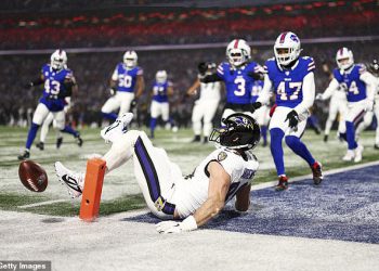 Strašan pad Marka Andrewsa završava sezonu Baltimore Ravensa bolnim porazom od Buffalo Billsa