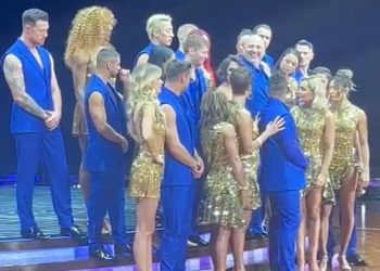 Strogo zvijezda Wynne Evans ‘druži se o svom poslu’ nakon bolesne seksualne trzaja o ženskoj voditeljici samo nekoliko tjedana nakon ‘Groping’ Row – jer voditeljica prkosno objavljuje oglas za BBC Show usred najnovijeg pogrešnog koraka