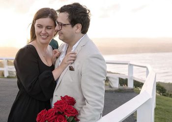 Supruga ‘Kralja laserske klinike’ čini moć nakon njihovog misterioznog rascjepa. Osim toga, Bretanja i Davidov novi dom – i koji je Celeb bio razbijen na otvorenom? Grupni razgovor s Lucy Manly