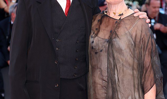 Supruga Sir Marka Rylancea Claire Van Kampen umrla je u 71. godini na muževljev rođendan