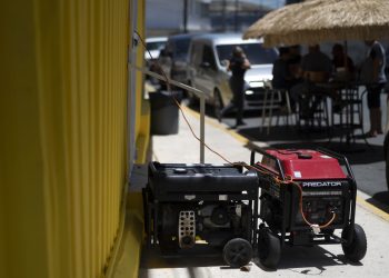 Teritorij SAD-a utonuo je u mrak uoči Nove godine — RT World News