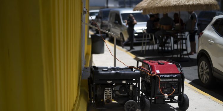 Teritorij SAD-a utonuo je u mrak uoči Nove godine — RT World News