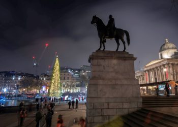 Tjedna analiza Zorana Metera: Oskvrnuli su nam Božić i iščupali duše, a ratove prikazuju svetima