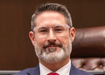 Tko je Dusty Deevers, Oklahoman republikanac koji planira “vratiti moralnu razum?”