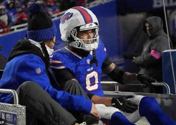 Trener Buffalo Billsa otkriva da je zvijezda Taylor Rapp ispao iz utakmice Kansas City Chiefsa u velikom udarcu