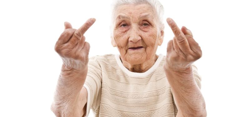 Trgovci nam šalju srednji prst, pa zaslužuju adekvatan odgovor građana!