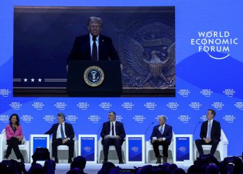 Trump drži ključni govor u Davosu nakon što je sugerirao da se Biden trebao pomilovati tijekom Hannity intervjua: uživo