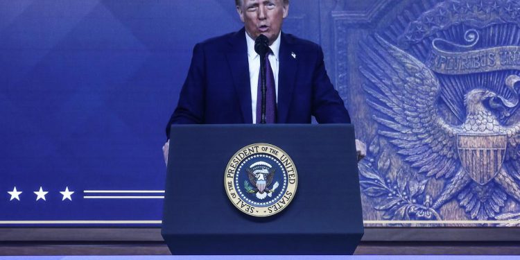 Trump iz Davosa: O carinama, Ukrajini, Kini, energiji