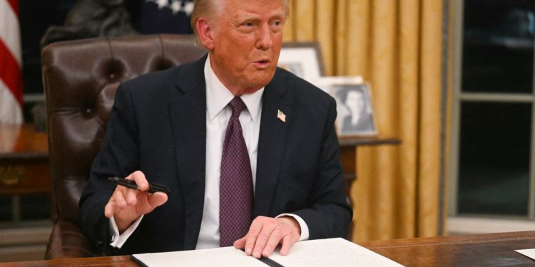 Trump je optužen za korištenje umjetne inteligencije za sastavljanje iskrivljenih izvršnih naloga