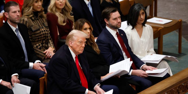 Trump kritizira biskupa molitvene službe kao ‘gadnog’ jer poziva na milosrđe prema imigrantima, LGBT+ zajednici