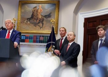 Trump predstavlja AI ‘Stargate’ vrijedan 500 milijardi dolara — RT World News