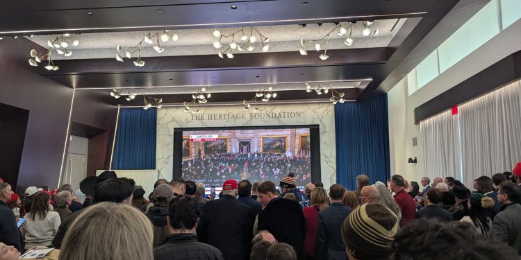 Trump se jednom distancirao od Projekta 2025. Ali sada su MAGA-ini tvrdolinijaši spremni za revoluciju