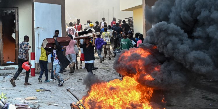 Trump se suočio s prvim testom u Africi usred krvavih bitaka “preko minerala baterije električnih vozila”