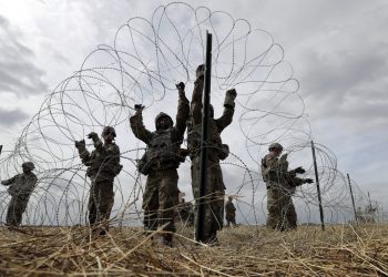 Trumpov plan za slanje 10 000 vojnika na granicu