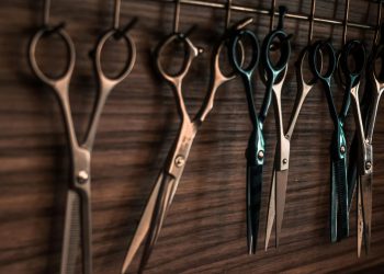 U Kaštelima se potukla dvojica 13-godišnjaka, jedan je drugog ubo škarama u prsa