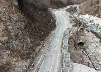VIDEO Pogledajte kako izgleda cesta Jablanica – Blidinje kojom prolaze vozila iako je službeno zatvorena za promet