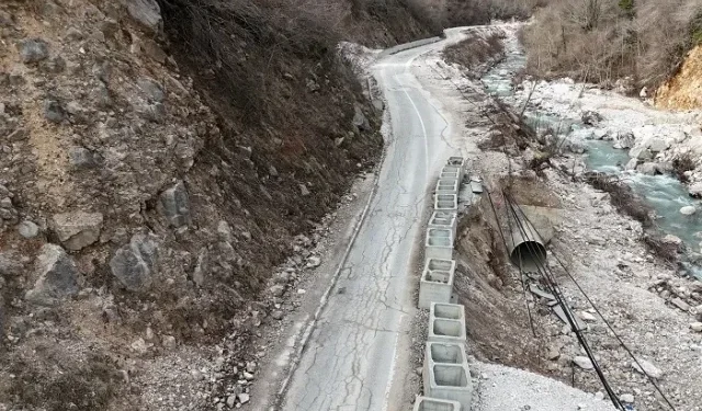 VIDEO Pogledajte kako izgleda cesta Jablanica – Blidinje kojom prolaze vozila iako je službeno zatvorena za promet