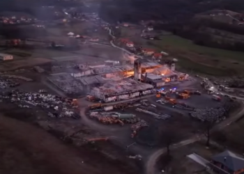 VIDEO Požar progutao tvrtku u Žepču koja zapošljava 70 radnika