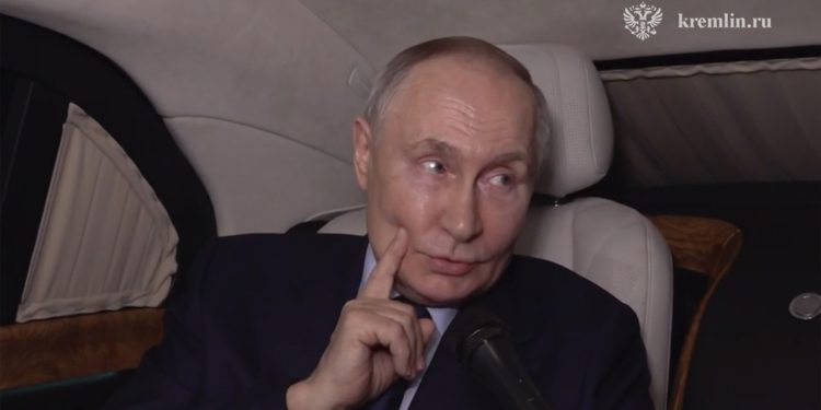 VELIKI DRŽAVNIK Putin kaže da je spreman za mirovne pregovore, ali nikako sa Zelenskim | NACIONAL.HR