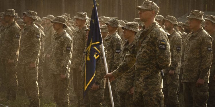 Vojno-politička analiza: Meter o Macronovu apelu Kijevu, krahu u Kurahovu i slijedećoj ruskoj meti