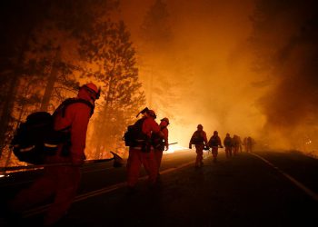 Zatvorenici riskiraju svoje živote boreći se s požarima u LA-u za samo 1 dolar na sat