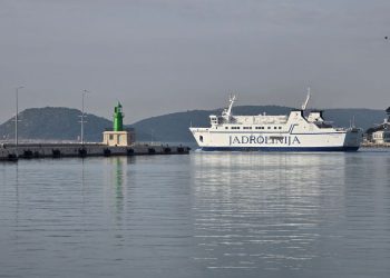 Zbog utakmice Hajduka, Agencija za obalni linijski promet izmijenila red plovidbe prema Visu