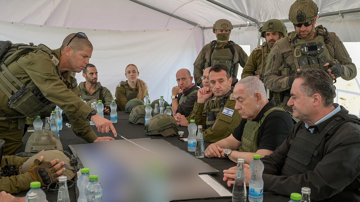 Netanyahu i vojska