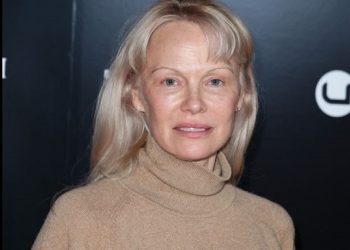 PREPOZNAJETE LI JE? Slavna glumica bez trunke šminke, evo kako je izgledala na zabavi nominacija za Zlatni globus | NACIONAL.HR