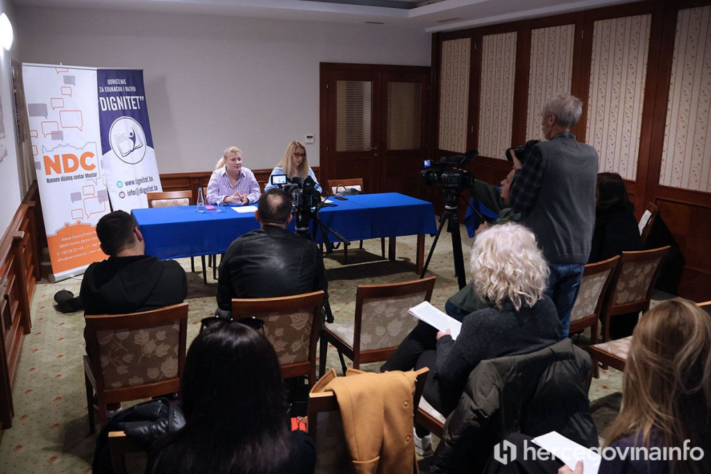 Press konferencija Udruženja 'Dignitet'