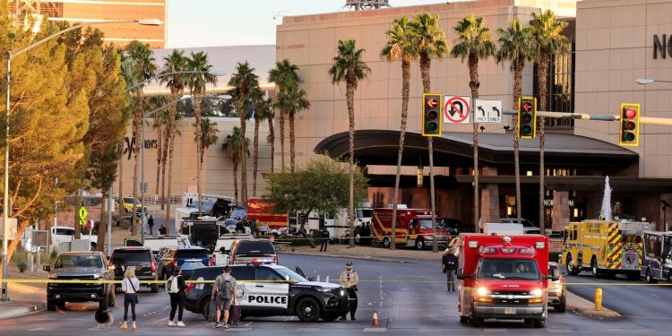 POGINULA OSOBA Teslin Cybertruck izgorio pred Trumpovim hotelom: Ovako nešto nikad nismo vidjeli… | NACIONAL.HR