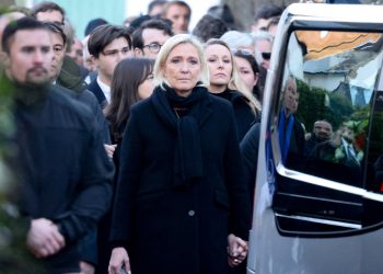 U RODNOM GRADU Jean-Marie Le Pen pokopan u krugu obitelji i prijatelja | NACIONAL.HR