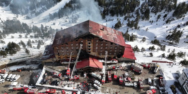 POŽAR U HOTELU Najmanje 10 mrtvih na popularnom skijalištu | NACIONAL.HR