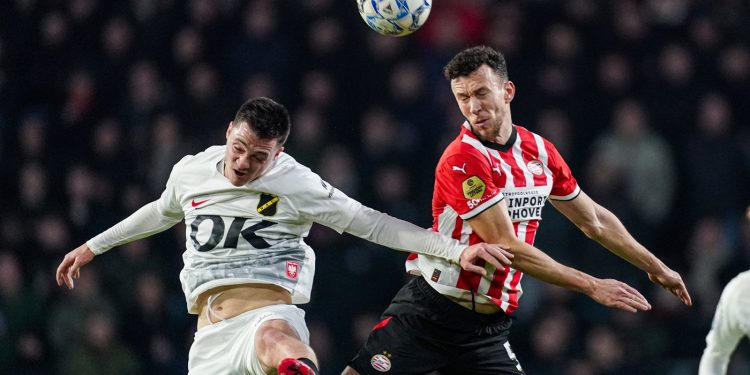 ODLIČNO PROŠAO Vatreni nakon ‘tunela’ skoro dobio crveni: Sudac je išao gledati i VAR | NACIONAL.HR