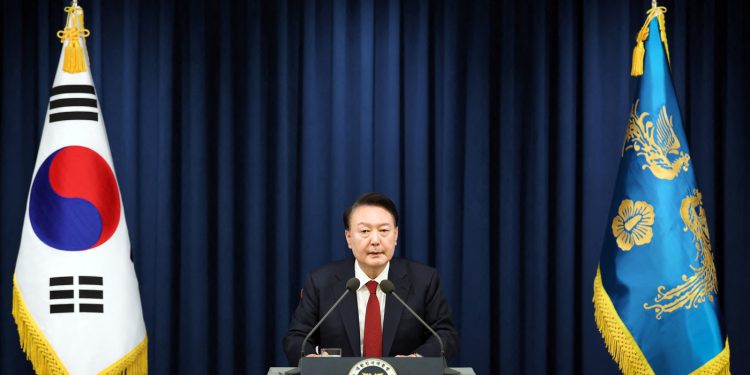 BEZ PRESEDANA Opozvani južnokorejski predsjednik optužen za pobunu, prijeti mu višegodišnja robija | NACIONAL.HR