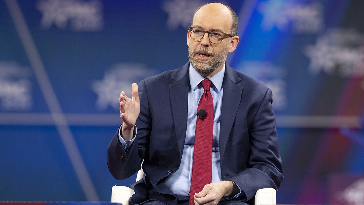 Russ Vought, bivši direktor Ureda za upravljanje i proračun Bijele kuće, govori na CPAC-u 2020.