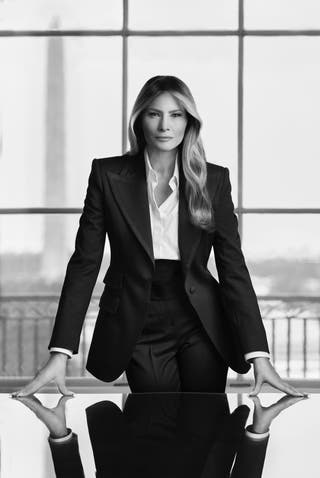 Drugi službeni portret Melania Trump kao prva dama objavljen je u ponedjeljak