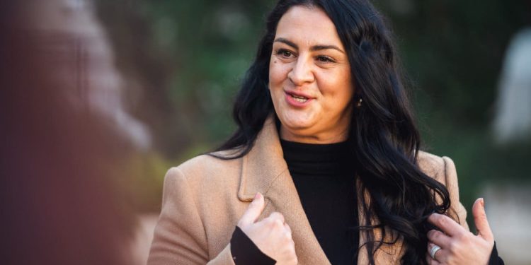 Suprugu Ivane Ninčević-Lesandrić stiglo rješenje za rušenje kuće u Katunima: “Država može biti brza kad želi. Prva objava bila je 24. 2., a Rješenje o rušenju je napisano 5.3.”