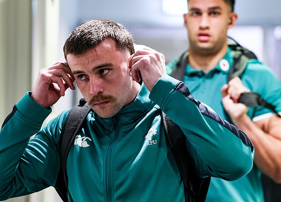 2025 Guinness Six Nations Championship Round 1, Aviva Stadium, Dublin, Ireland 1/2/2025Ireland vs EnglandIreland's Mack Hansen arrivesMandatory Credit Â©INPHO/Billy Stickland