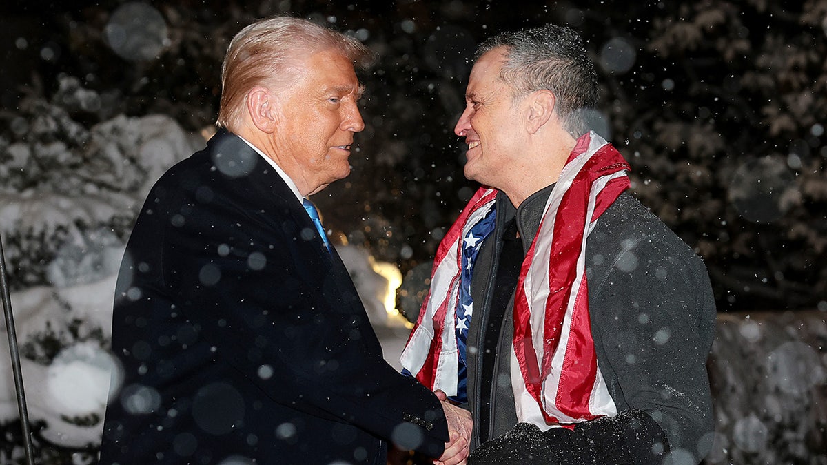 Fogel se sastaje s Trumpom