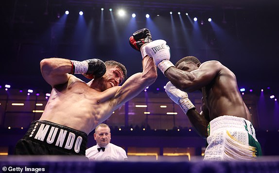 RIYADH, SAUDI ARABIA - FEBRUARY 22: Callum Smith punches Joshua Buatsi during the WBO Interim World Light Heavyweight Title fight between Joshua Buatsi and Callum Smith as part of Beterbiev v Bivol 2: The Last Crescendo at Kingdom Arena on February 22, 2025 in Riyadh, Saudi Arabia. (Photo by Richard Pelham/Getty Images)