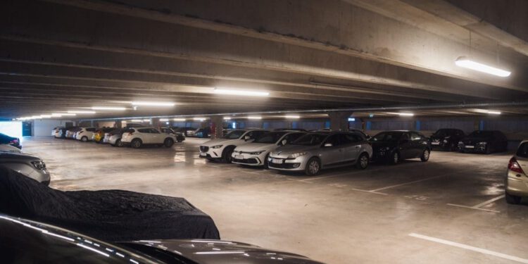 Tko ovo može platiti? Za garažu u Splitu traže pravo bogatstvo