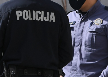 Slobodna Dalmacija – Užas u Solinu; 52-godišnjak ušao ženi u kuću i