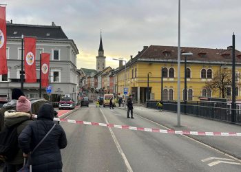 23-godišnji muškarac izbodio je 5 osoba u Austriji ubijajući 1 u onome što policija opisuje kao slučajni napad