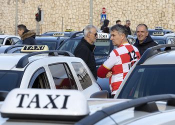 Slobodna Dalmacija – Iz Bolta odgovorili na nedavne prosvjede splitskih taksista: Ne zapošljavamo mi vozače, naš je prihod samo od provizije
