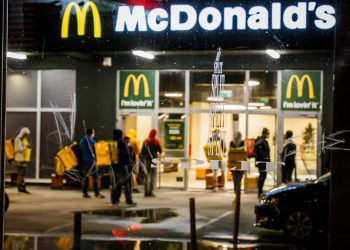 Slobodna Dalmacija – Rat burgerima na splitskoj Sirobuji? McDonald’s je odavno ‘pikirao’ ovu lokaciju, u susjedstvo mu dolazi drugi gigant